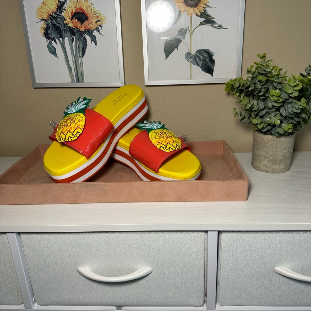 kate spade new york Limoncello Pineapple Flatform Slides